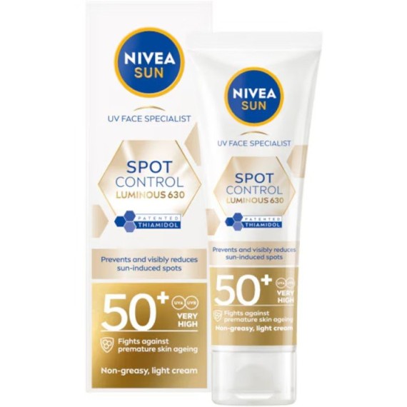Nivea Sun Luminous Színezett fényvédő arckrém pigmentfoltok ellen SPF 50+